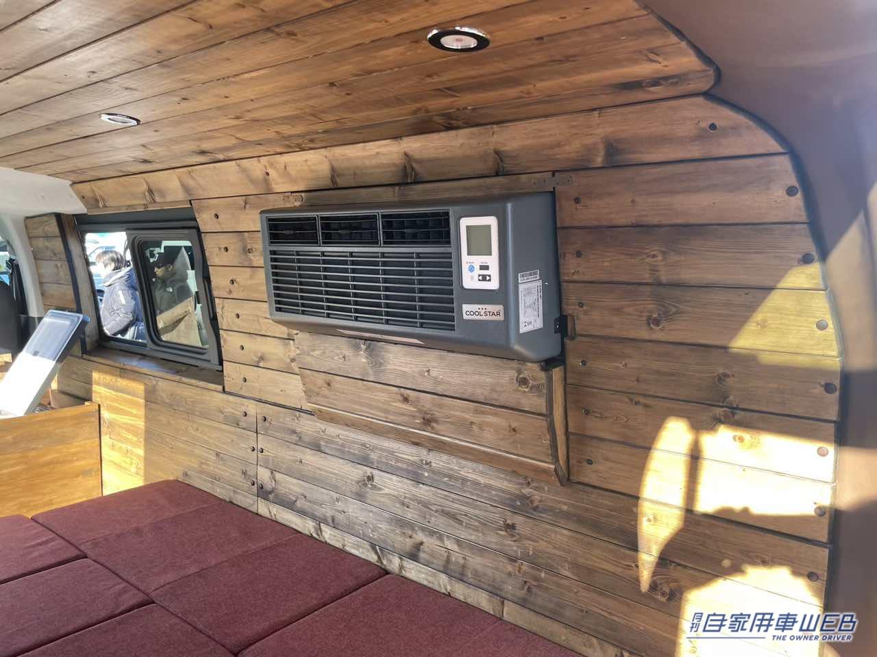 |広い! 便利! しかも雰囲気抜群! 天井まで木材が貼られたトヨタ ハイエースがベースのキャンパー