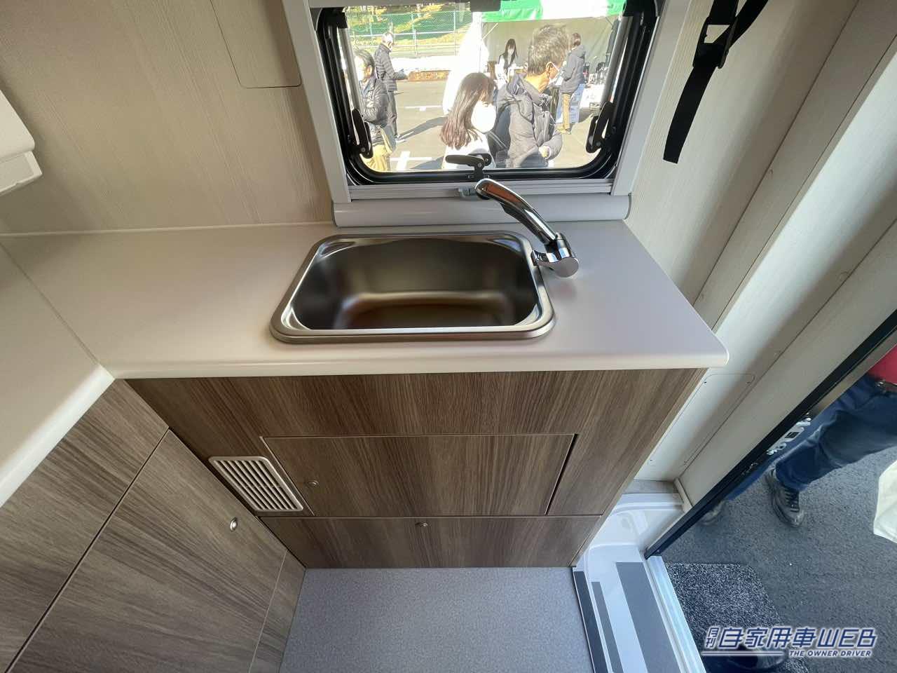 |キャンピングカー専用設計だから広くて快適! トヨタ カムロードがベースのキャンパー