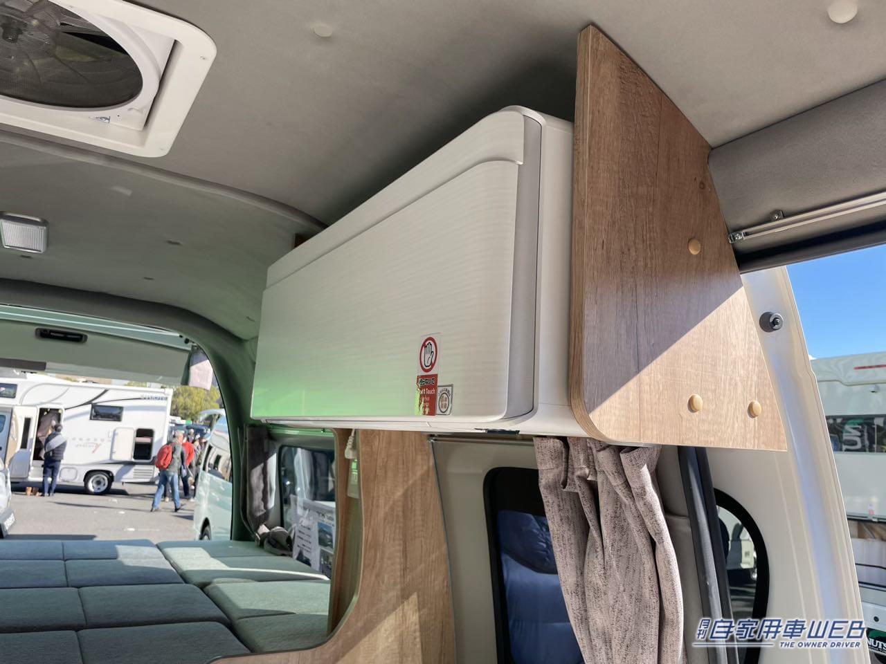 |フラットスペースとボックスシートが同時展開できる便利な車内! トヨタ ハイエースがベースのキャンパー