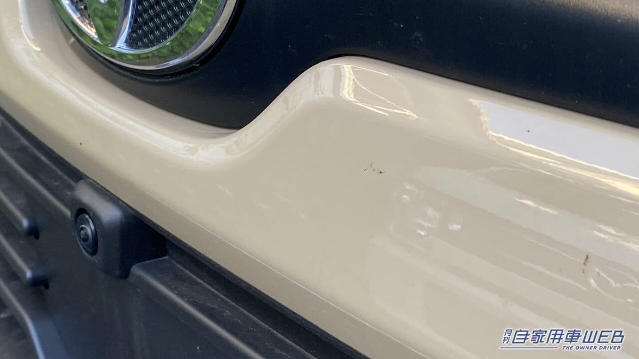 |「おいおい、勘弁してくれ…」車に血痕、突然過ぎて気持ち悪い。一体なぜ?