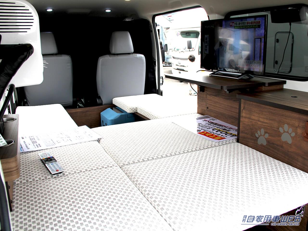 RSドギーのインテリア|【愛犬と一緒に旅したい】RSドギー:タウンエースベースのキャンピングカーは街乗りもしやすい