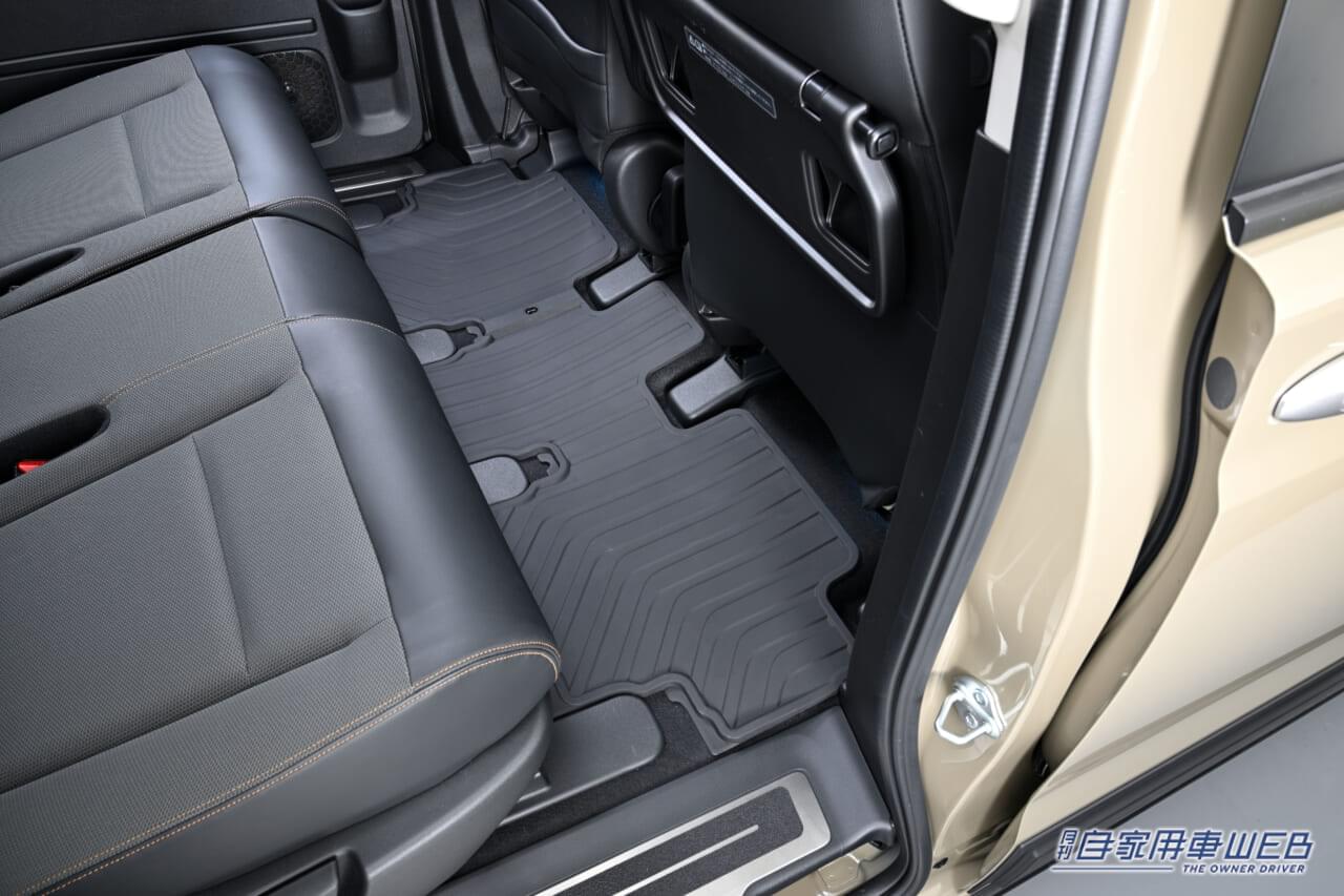 |ホンダアクセス、新型フリード用の純正アクセサリーを発売 クロスターとエアーのキャラクターに合ったアイテムをラインナップ