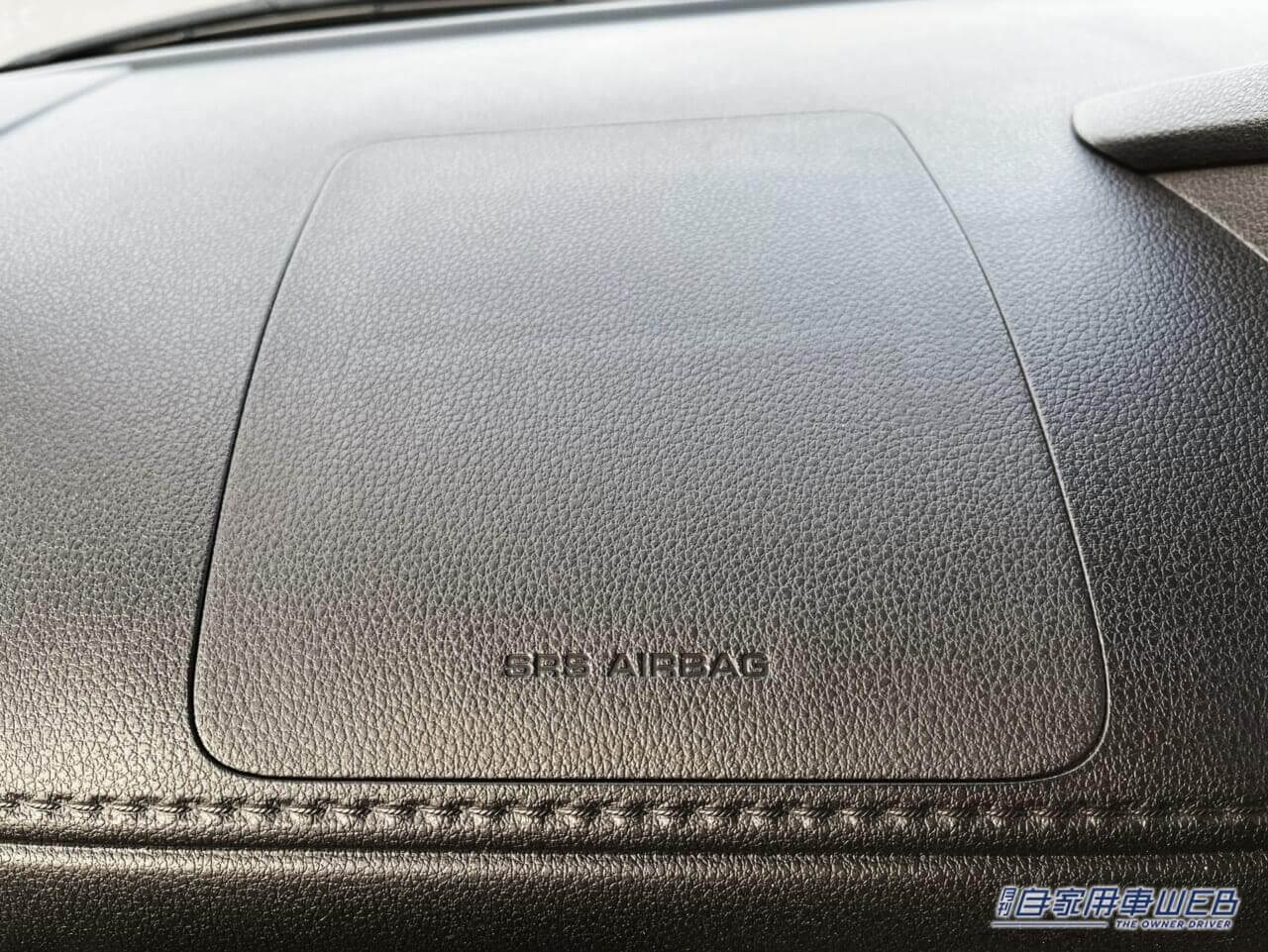 助手席に搭載されたエアバッグの写真|「二度と聞けないよね…」「正直、ウザかった」若い人はたぶん知らない!? 懐かしのキンコン音