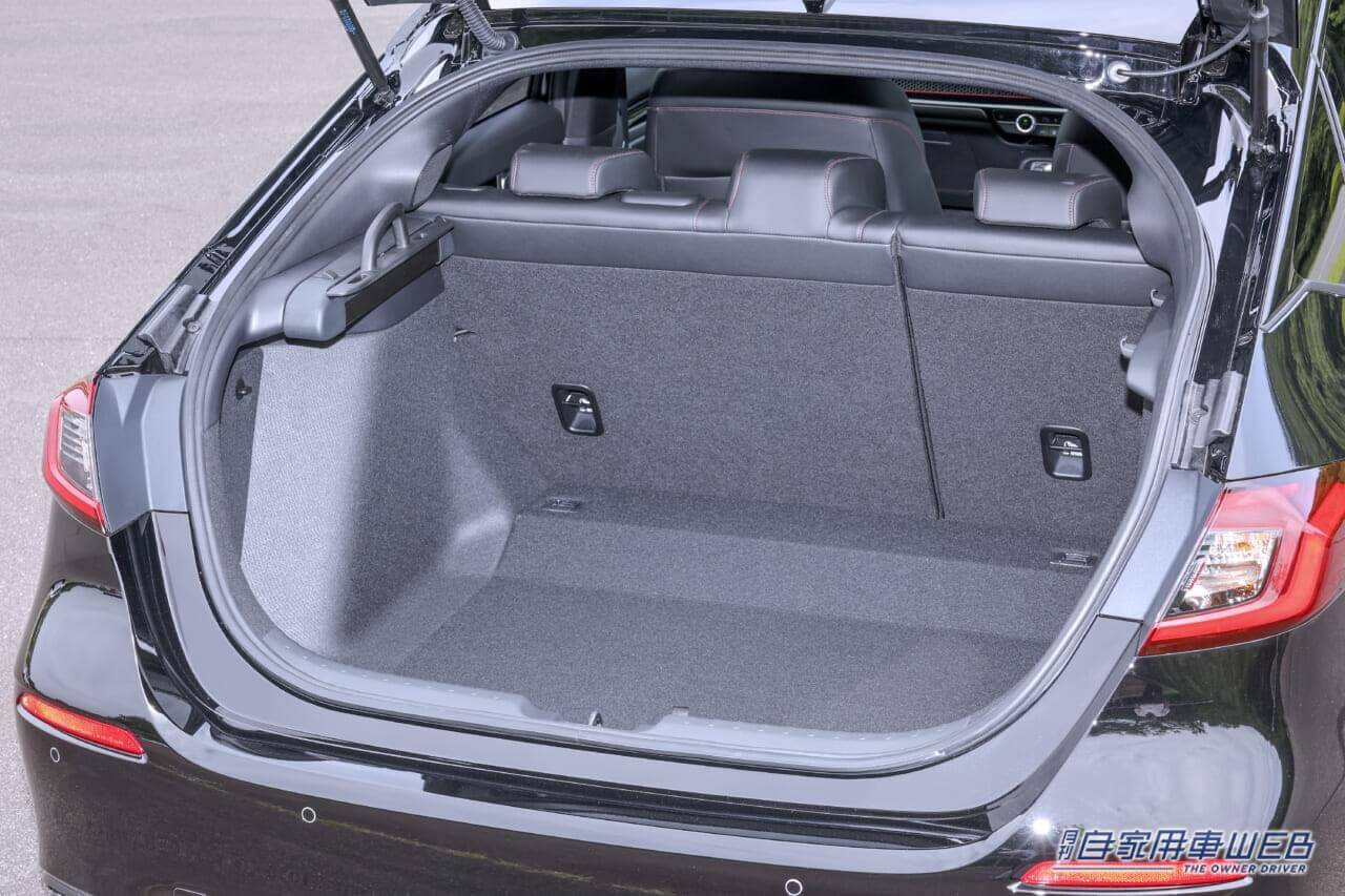 |2ペダル全盛時代に、あえて6速MTスポーツセダンを追加する理由とは? ホンダ「新型シビックRS」プロトモデル試乗インプレッション