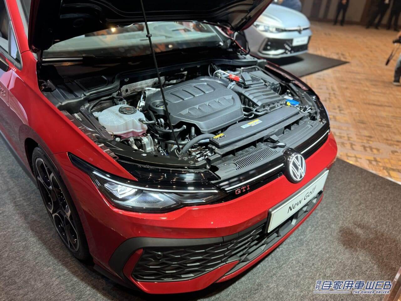 |フロントマスクを刷新!フォルクスワーゲン、新型「ゴルフ」&「ゴルフヴァリアント」発表