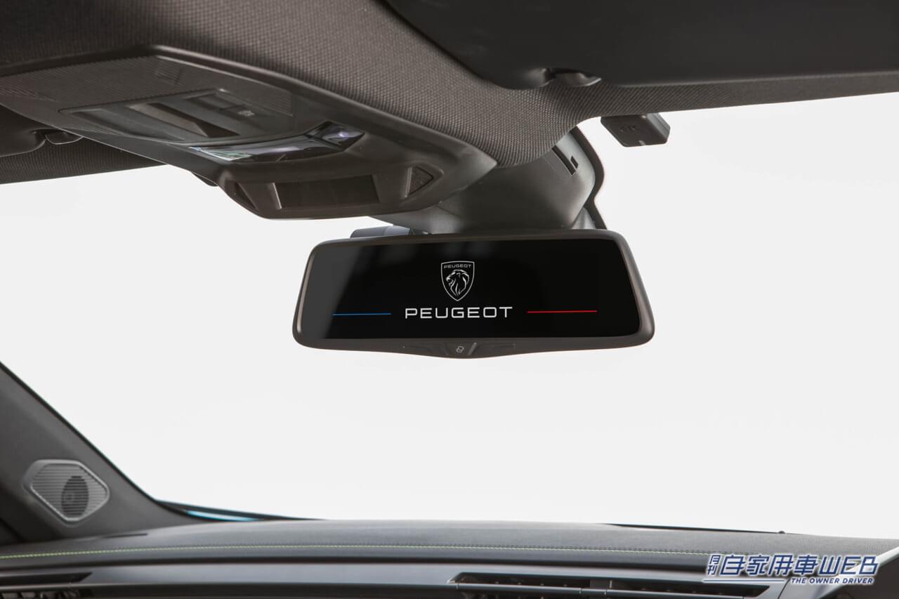 |2つの人気装備を装着したお得な特別仕様車、「PEUGEOT 408 GT French Touch」を発売