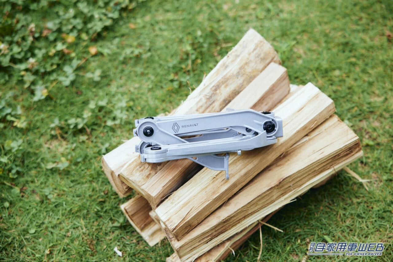 |カングーのキャンプ旅で重宝する、焚火グッズ満載のアウトドアキットボックス「カングー アウトドアキットBOX vol.4」を限定販売