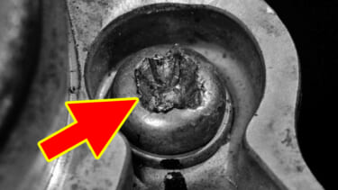 「グニュ」「最悪や…」固着したネジをナメずに外すテクニック「助かる」「やってみよ」