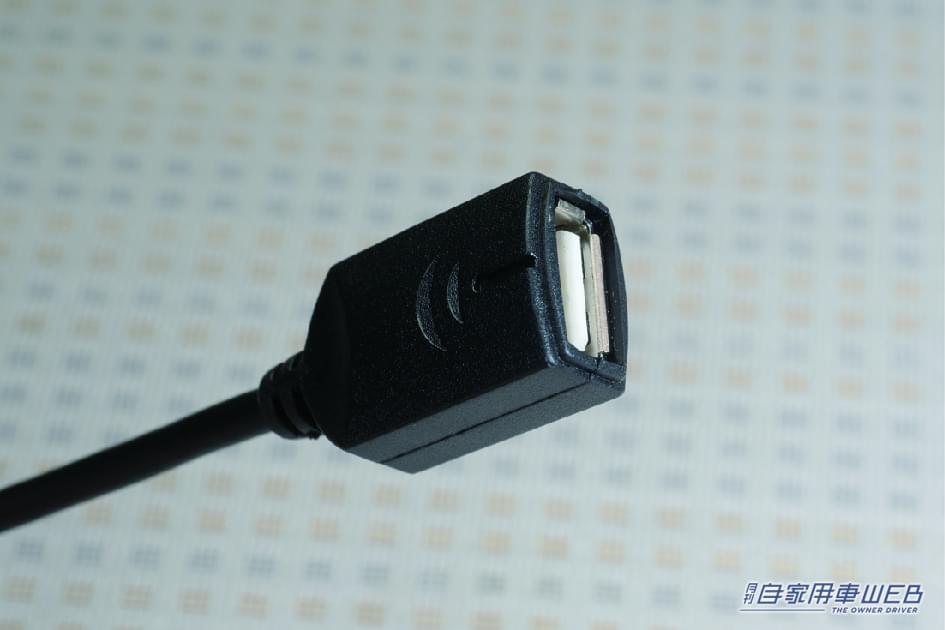 |最近よく聞くディスプレイオーディオってなんだ…?スマホを接続するだけでカーナビになるって本当?