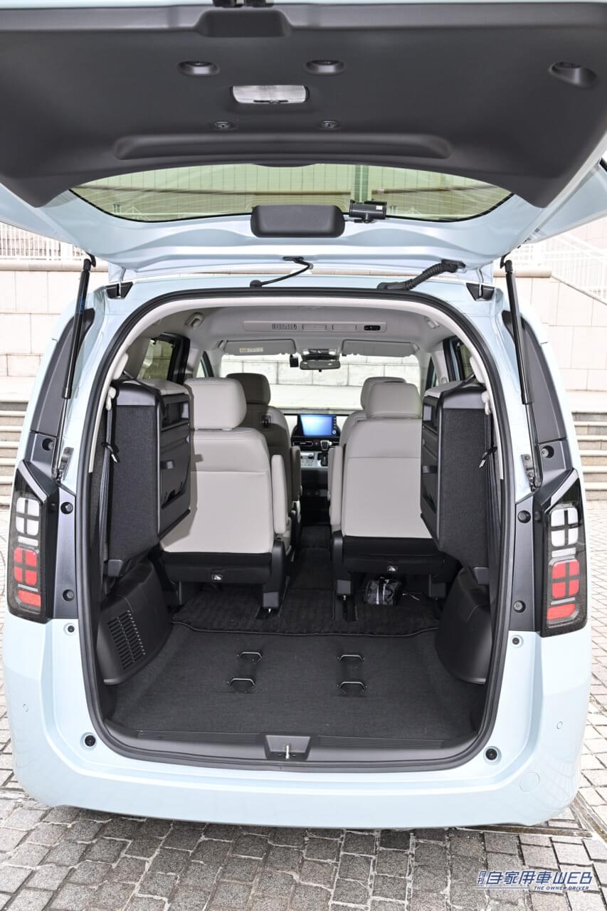 |写真でチェック! ホンダ・フリード/トヨタ・シエンタの気になるポイントを解説