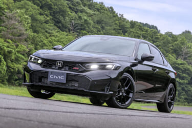 こんな贅沢なスポーツセダンはひさびさ! ホンダ「新型シビックRS」 ズバリ、「タイプR」との違いは?