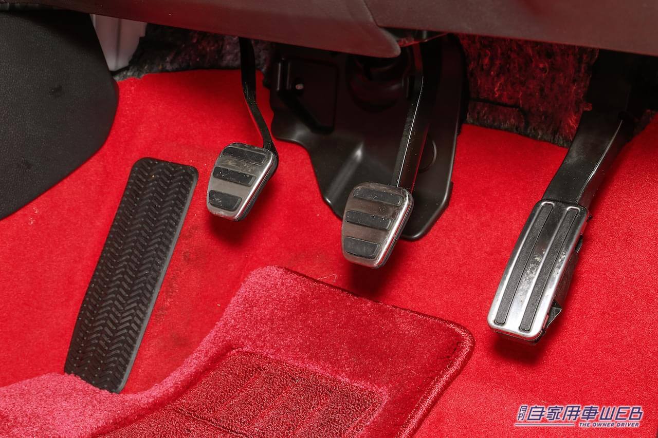 |こんな贅沢なスポーツセダンはひさびさ! ホンダ「新型シビックRS」 ズバリ、「タイプR」との違いは?