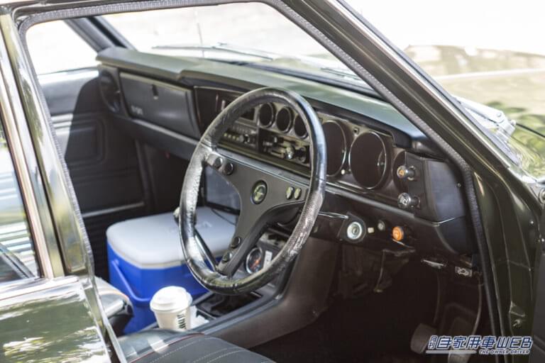 1972 TOYOTA カリーナ インパネ|マニアも驚き! ほぼオリジナルな「足のいいやつ」:1972 トヨタ カリーナ【隣の旧車ライフ】