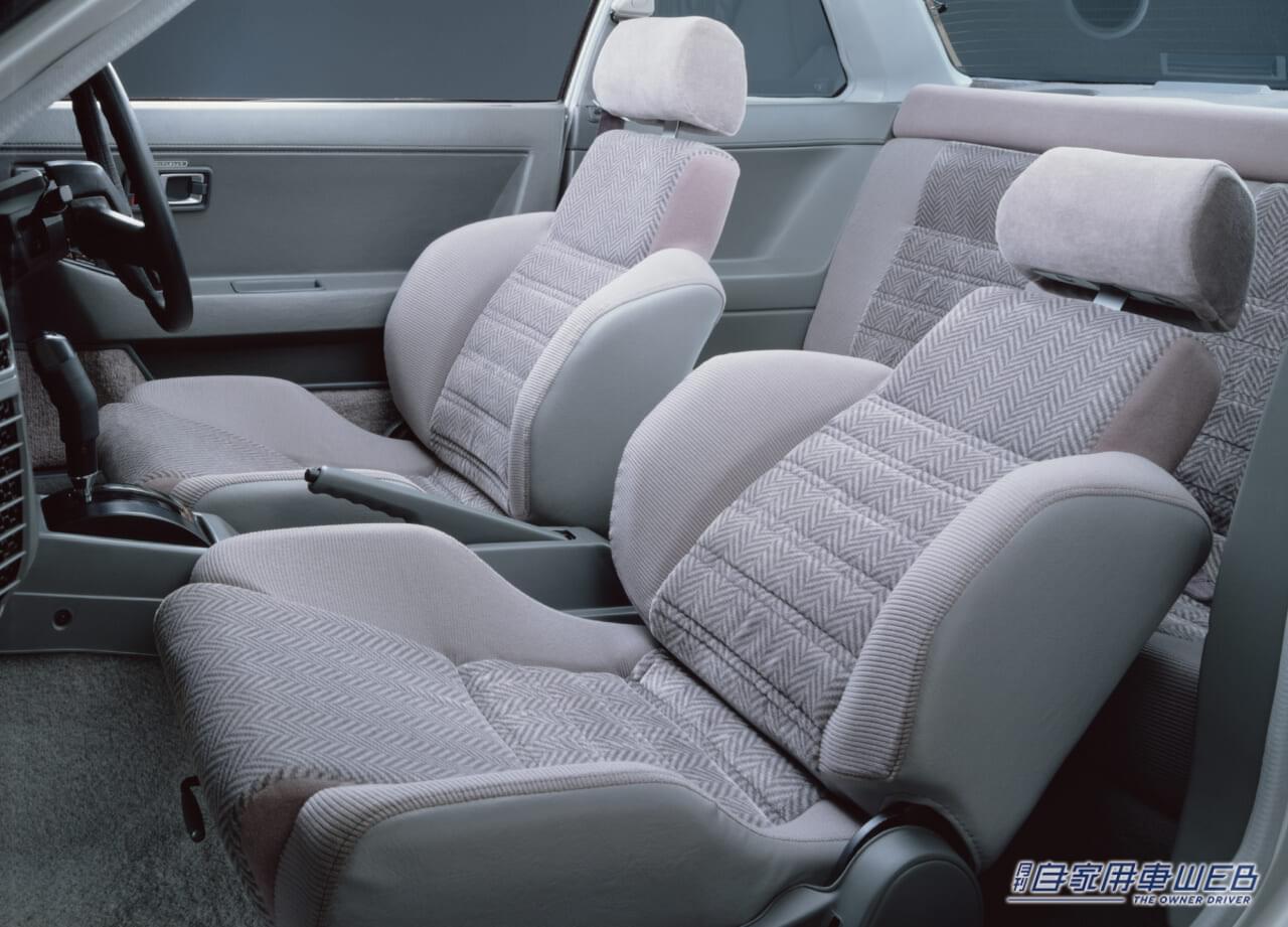 |「オヤジ車って呼ばないで…」衝撃的なルックスだけどセリカやスカイライン、サバンナRX-7と比べると大人っぽい。デートカーとして名を馳せたホンダ・プレリュード(2代目)。