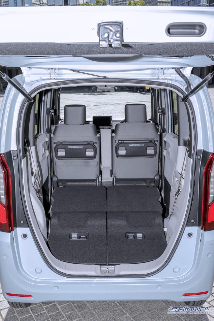 |【ディーラー生情報】ホンダN-BOX vs スズキ スペーシア:軽自動車No.1をめぐる“激アツ”バトルが勃発!!