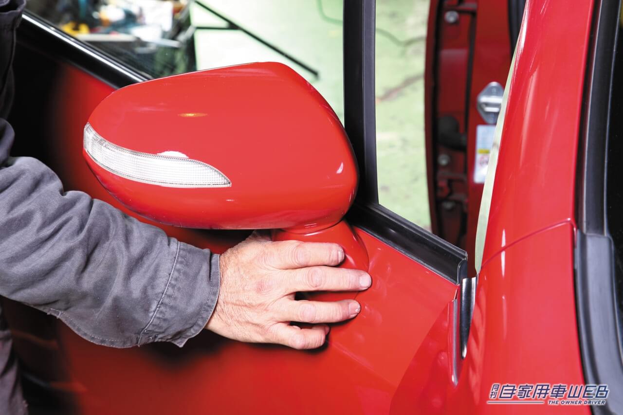 |作業のポイントは塗装クリア層の処理にあり! ボロボロのドアミラー、分解掃除のすゝめ