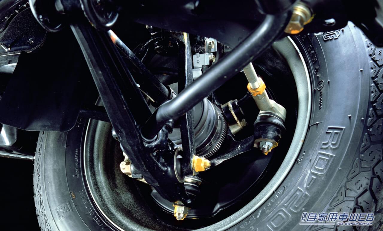 |「オヤジ車って呼ばないで…」衝撃的なルックスだけどセリカやスカイライン、サバンナRX-7と比べると大人っぽい。デートカーとして名を馳せたホンダ・プレリュード(2代目)。