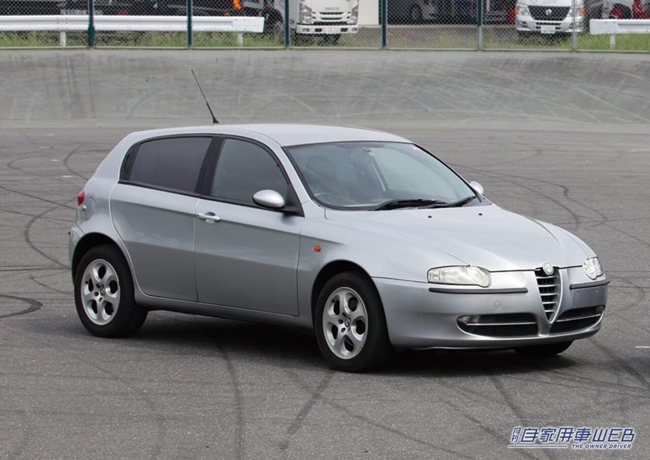 |「ヤバいヤバい!」「壊れてるじゃん…」エンジンオイルを入れすぎたらとんでもない結果に