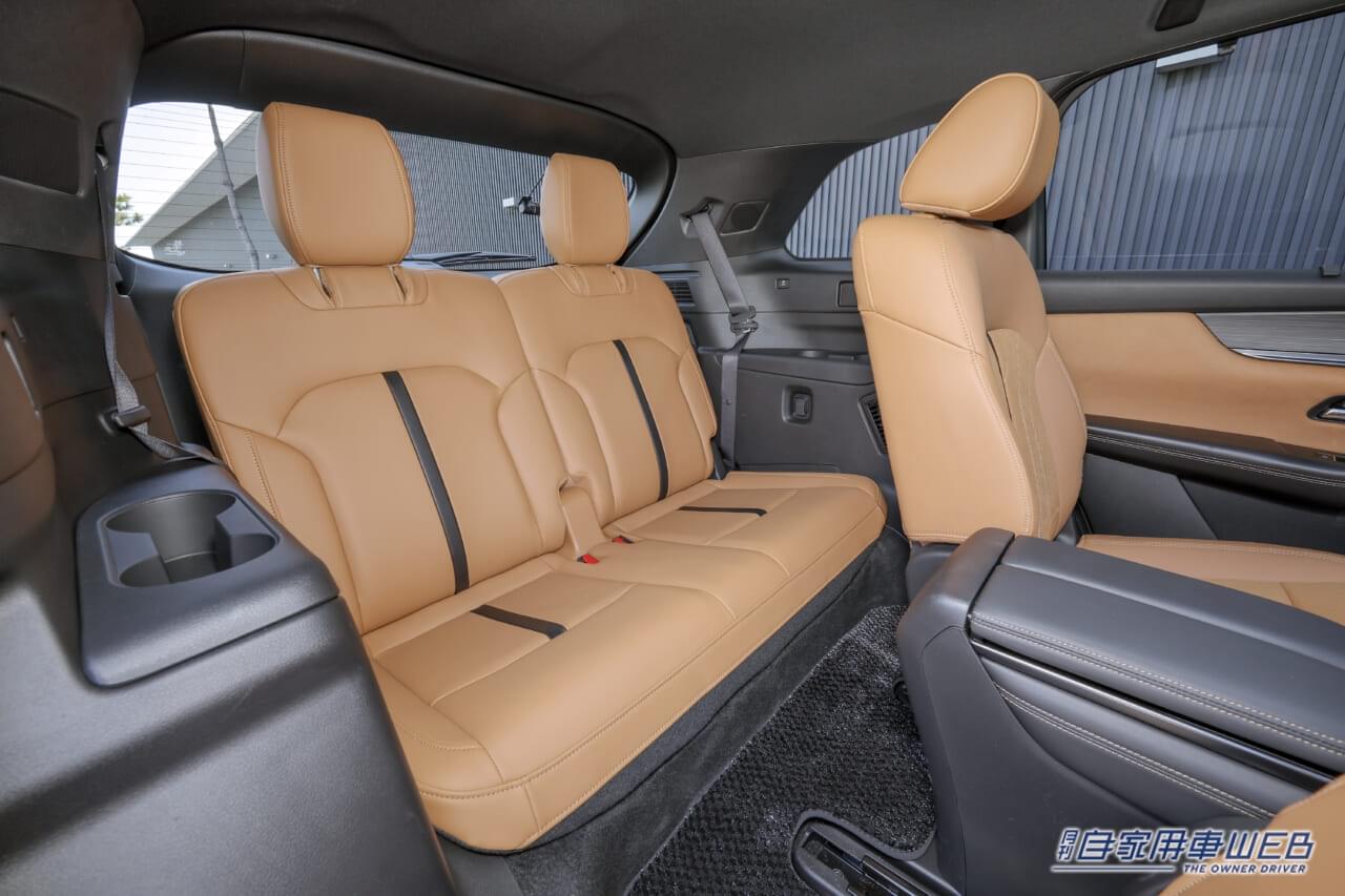 |マツダ、3列シートのフラッグシップモデル「CX-80」の販売を本日から開始 価格は394万3500円から