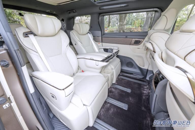 トヨタ アルファードの2列目シート|安いグレードでも軽く500万円オーバー! どうしてみんなアルファードが気になるのか? 見るべきポイントを再検証