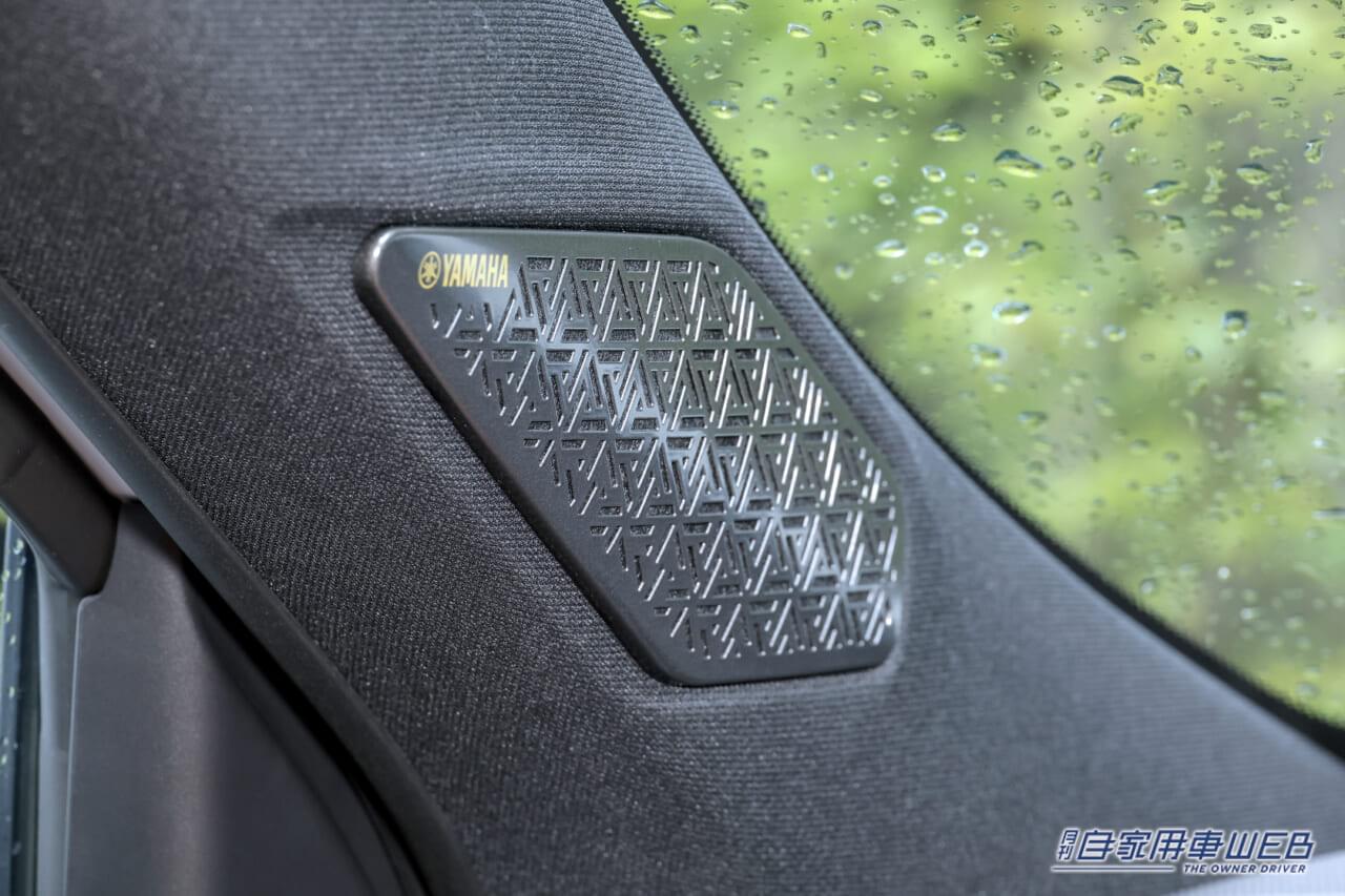 |三菱「アウトランダーPHEV」が”大幅改良”!内外装の変更やバッテリーの刷新に、サスペンションも最適化!