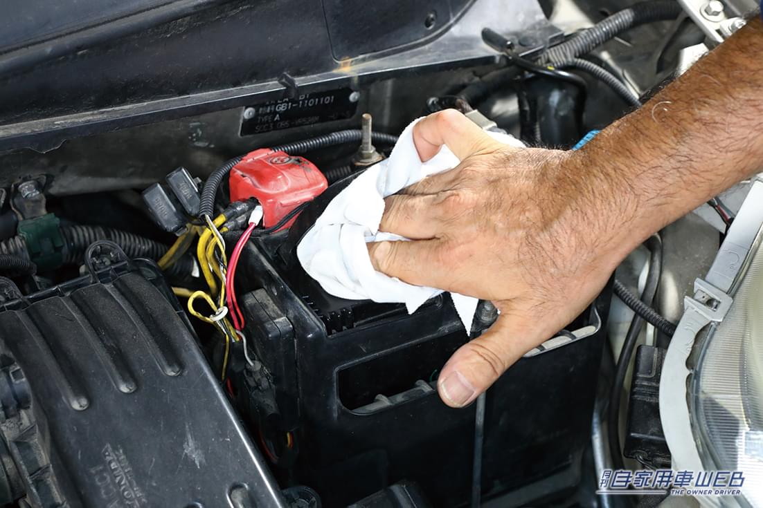 |【メンテの秋、到来】バッテリー上がりのリスクを下げる、簡単チェック項目&診断方法とは?