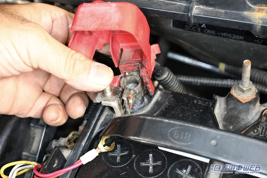 |【メンテの秋、到来】バッテリー上がりのリスクを下げる、簡単チェック項目&診断方法とは?