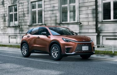 大好評のレクサス LBXに新グレード”Elegant”が登場!6色のボディカラーにモダンなインテリア空間を表現