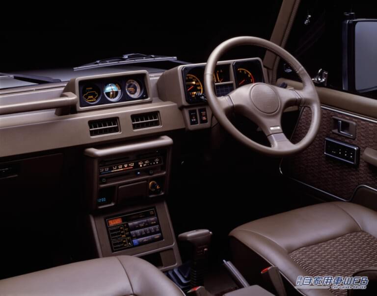 ミッドルーフワゴン・3000スーパーエクシード(1989年式)|「地球を遊ぼう。」遊びの天才は、乗用車感覚で操るクロスカントリー=オフロードを日常に持ち込んだ”RVの先駆者”だった