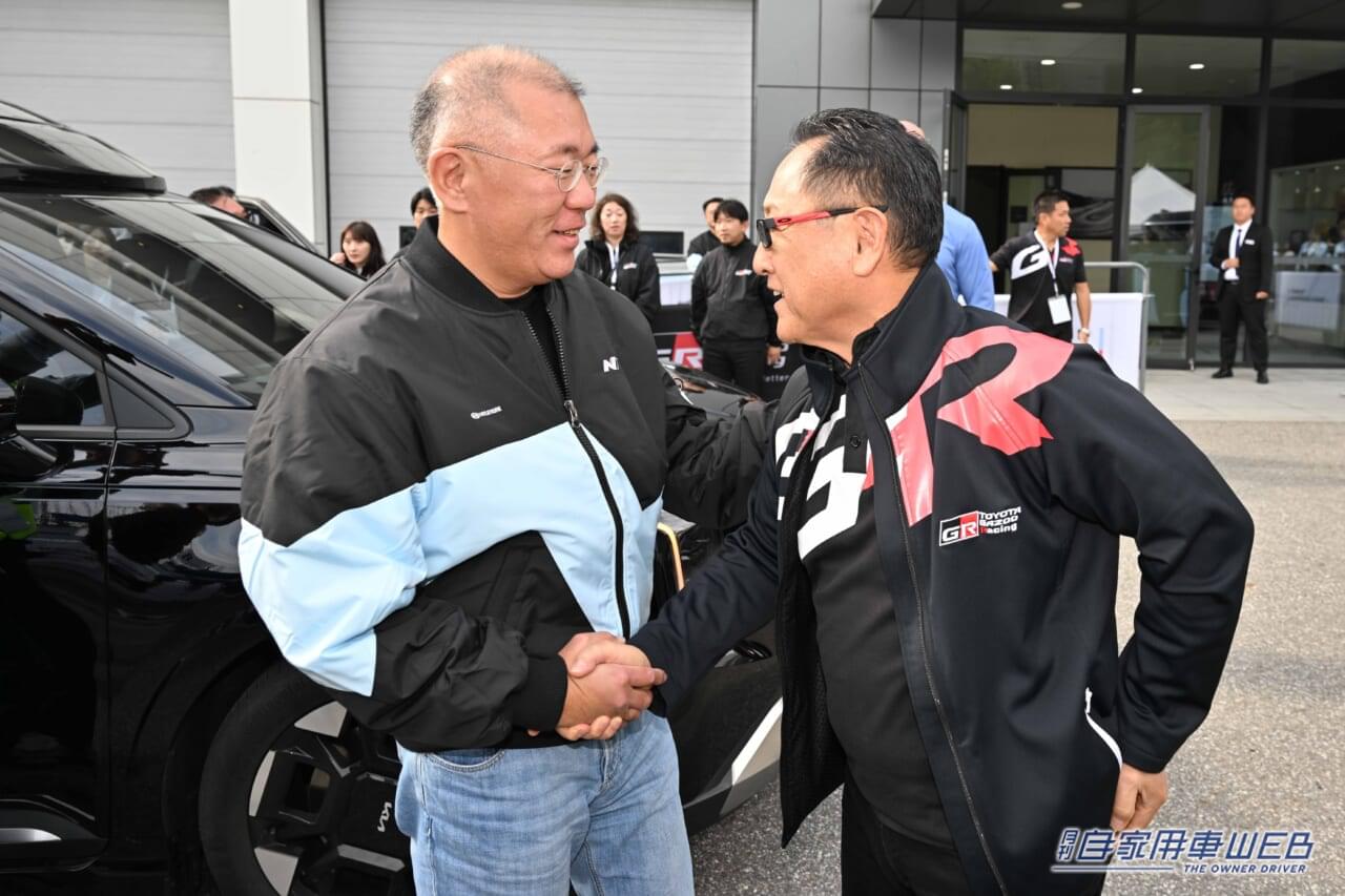 |ヒョンデとトヨタがモータースポーツを推進する「Hyundai N × TOYOTA GAZOO Racing Festival」を開催 モリゾー選手がドーナツターンなどを披露