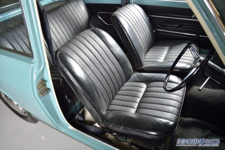 初代日産サニー2ドアセダンデラックス(1966年)|「サラリーマンでも買えるクルマ」が開発コンセプト⁉︎ マイカー時代の幕あけを飾った国民車=コードネームA260X