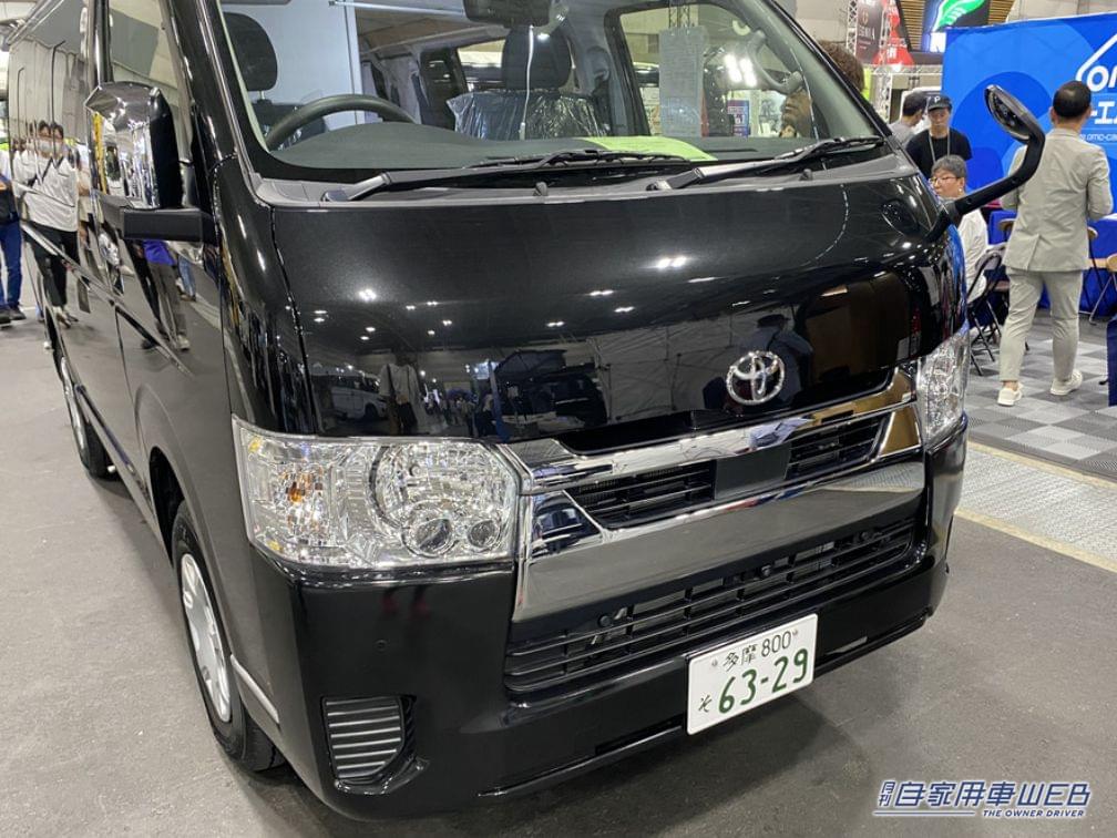 |「まるでホテル…」「これがハイエースの本気か」ぜひ宿泊したい!超絶快適キャンピングカー「トイレ・クーラー・冷蔵庫・電子レンジ・キッチン付き」