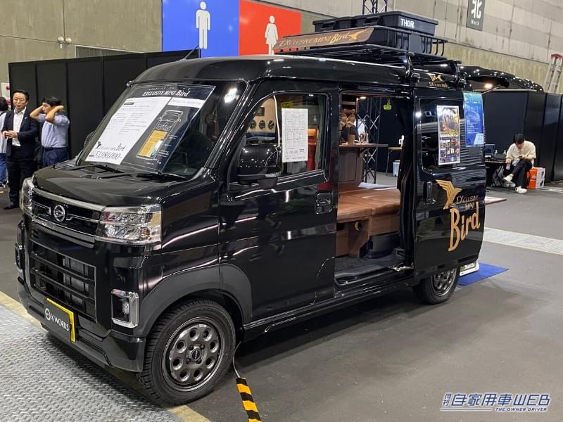 |「これもう住めるじゃん…」もはや軽自動車じゃない、ワンルームを感じさせる軽キャンパー「クーラー完備・電子レンジOK・キッチン付き」