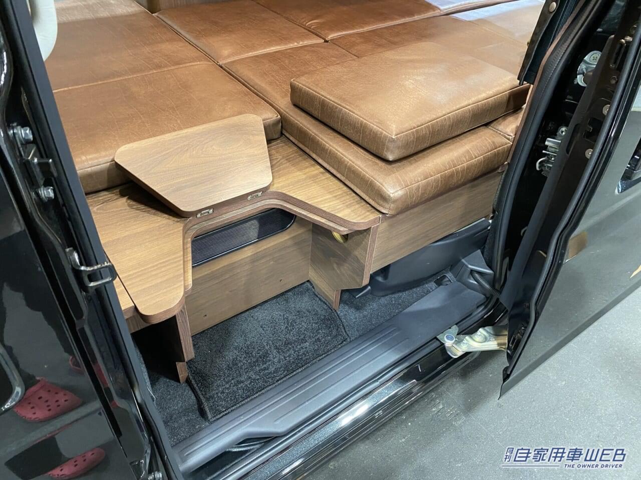 |「これもう住めるじゃん…」もはや軽自動車じゃない、ワンルームを感じさせる軽キャンパー「クーラー完備・電子レンジOK・キッチン付き」