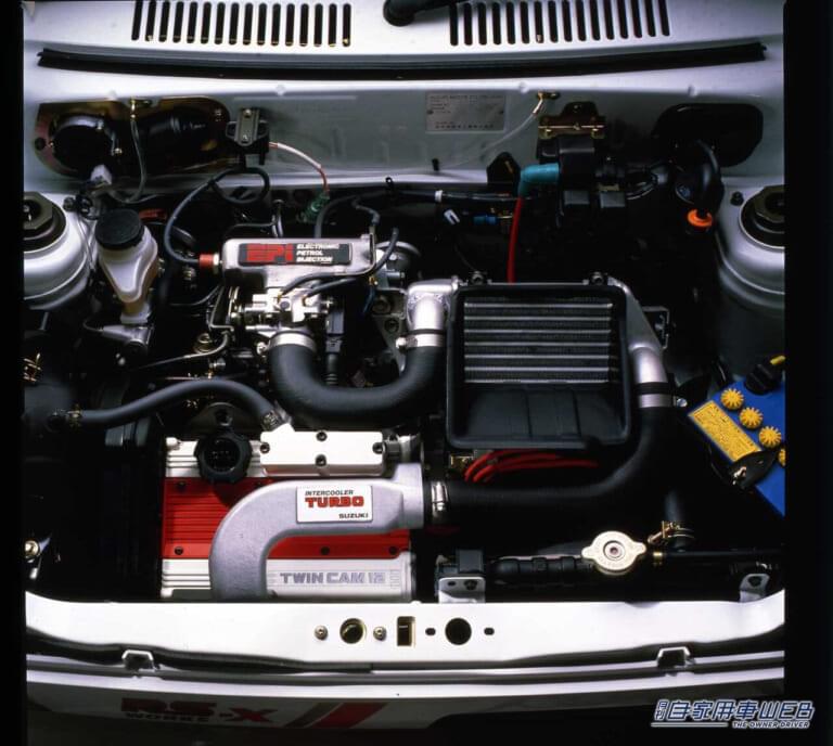 スズキ 初代アルトワークス|「カタナ、ハヤブサ…」武闘派スズキ、ダイハツに売られた喧嘩…キッチリ買う。軽自動車でプロドライバーをぶっちぎる。なるほど「敵わないわけだ…」