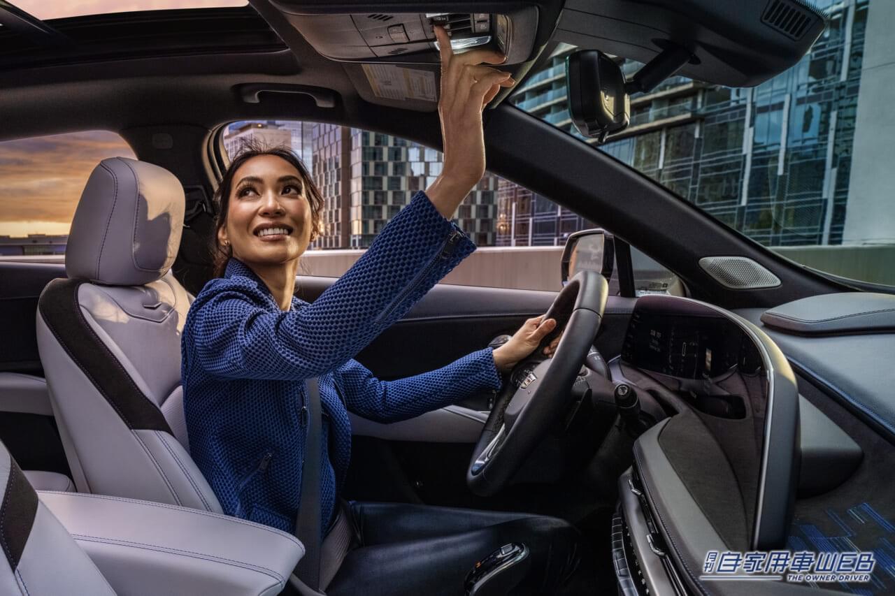 キャデラックXT4|「驚きの9K解像度モニター」「クルマでどう使う?!」キャデラック最新SUV「XT4」上陸!【最新LEDディスプレイがもたらす未来感溢れるコクピット】