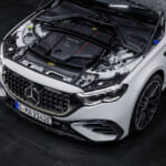 メルセデス AMG E 53 ハイブリッド 4マチック+ (PHEV)のエンジンルーム