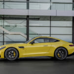 Mercedes-AMG GT 43 Coupéのサイドビュー