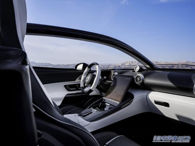 メルセデスAMGピュアスピード|伝説のレーシングカーをオマージュした最高峰スポーツ【メルセデスAMGピュアスピード】「限定250台、セレブ界隈では争奪戦も…」