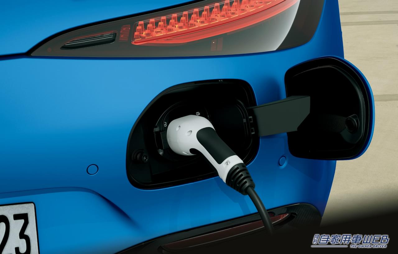 |「驚愕のメカニズムに脱帽!」速くてスタイリッシュ、最強すぎるオープンエア【メルセデス AMG SL 63 S E パフォーマンス】