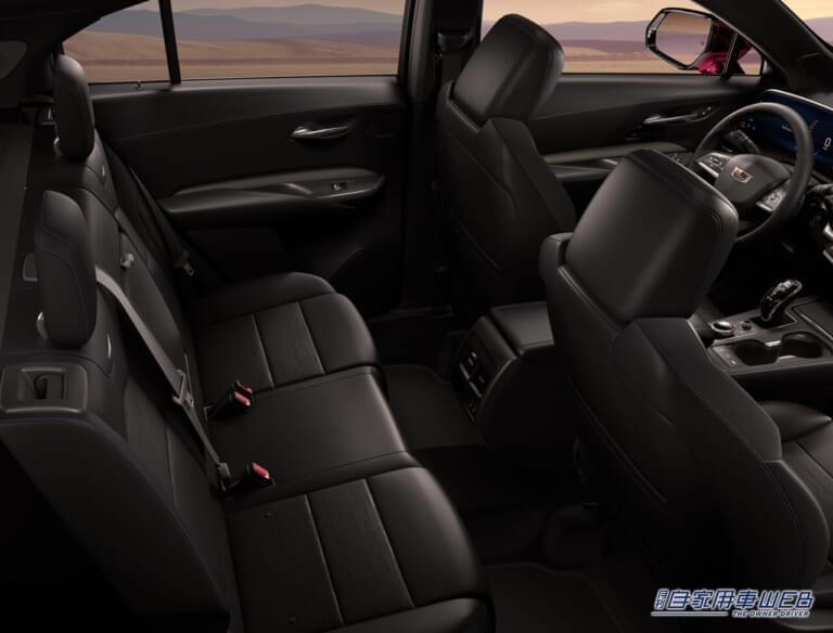 キャデラックXT4|「驚きの9K解像度モニター」「クルマでどう使う?!」キャデラック最新SUV「XT4」上陸!【最新LEDディスプレイがもたらす未来感溢れるコクピット】