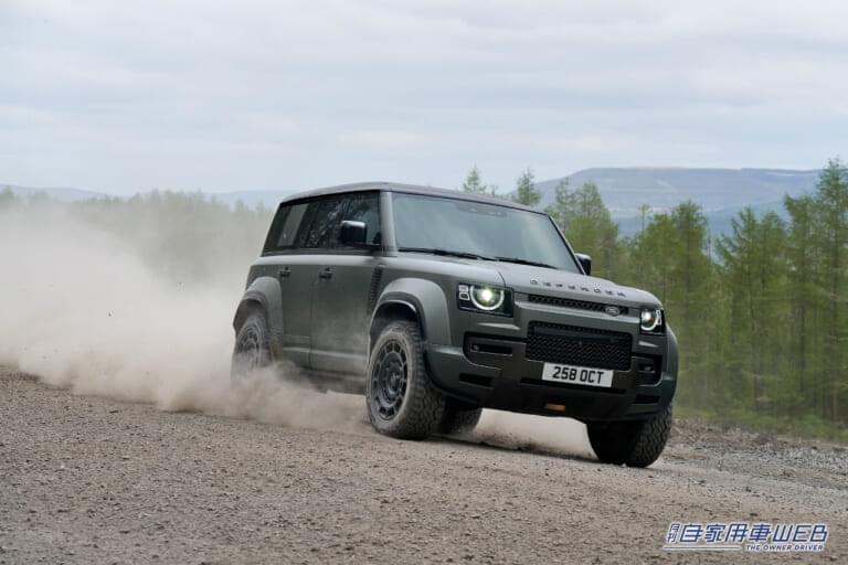 ランドローバー ディフェンダー オクタ|「本格オフローダーでも抜群の速さ」ランドローバーの最新クロスオーバーSUV「ディフェンダー OCTA(オクタ)」大台超えの価格でも争奪戦がうなずけてしまう納得の理由