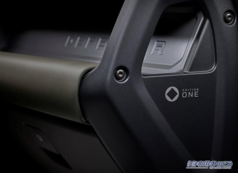 ランドローバー ディフェンダー オクタ|「本格オフローダーでも抜群の速さ」ランドローバーの最新クロスオーバーSUV「ディフェンダー OCTA(オクタ)」大台超えの価格でも争奪戦がうなずけてしまう納得の理由