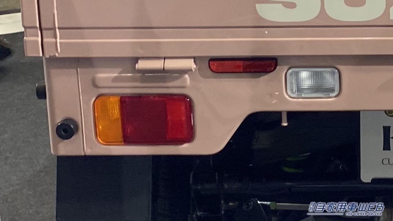 |「ち、ちいトラ…!」「可愛くてごめん」突然あらわれたジムニートラックに「めちゃ可愛」「欲しい」の声