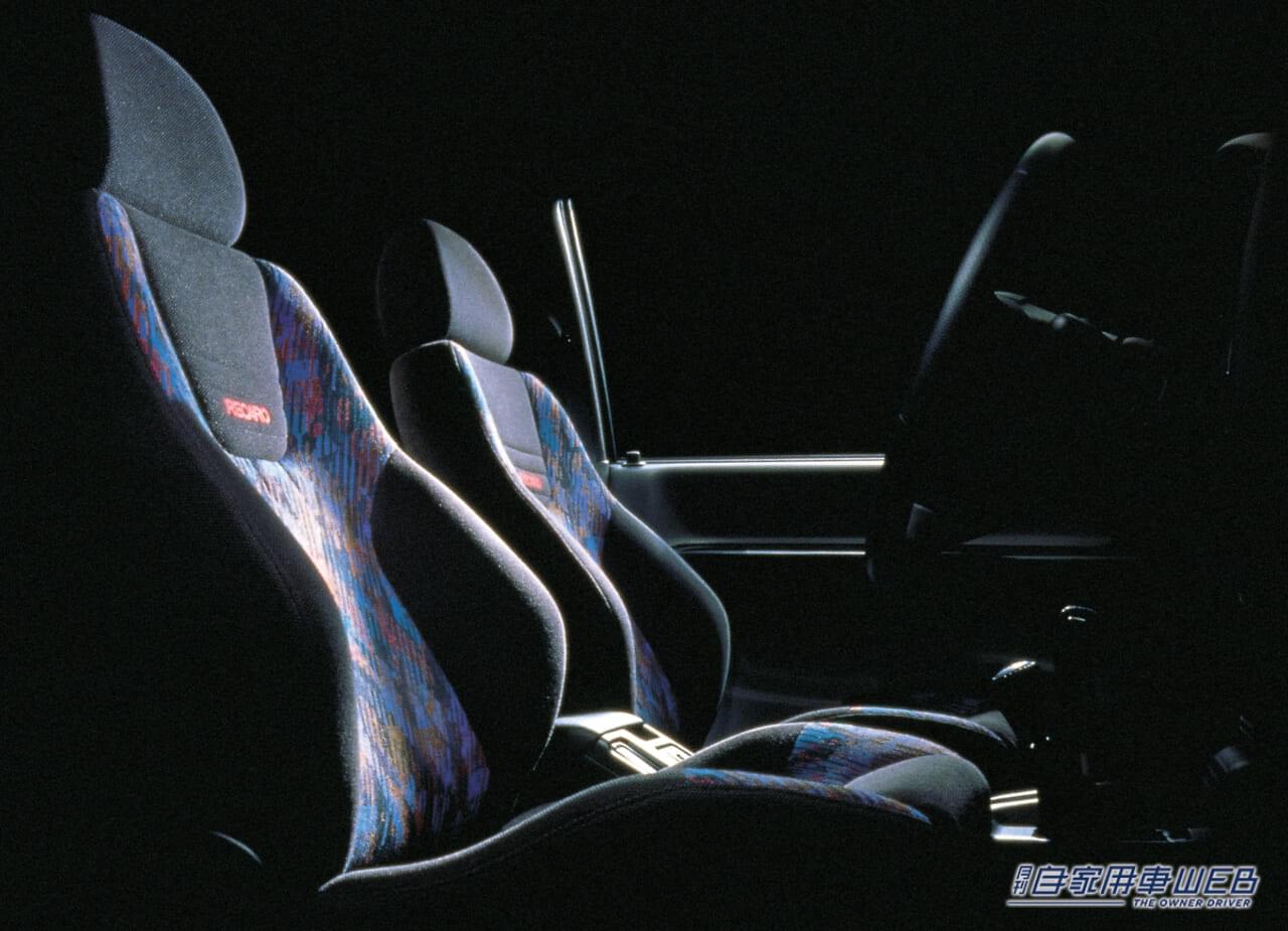 1997 いすゞ ビークロス|フロントシート|「時代がこのクルマに追いつけなかった⁉︎」独創の造形美を放つ最強のスペシャリティ4WD