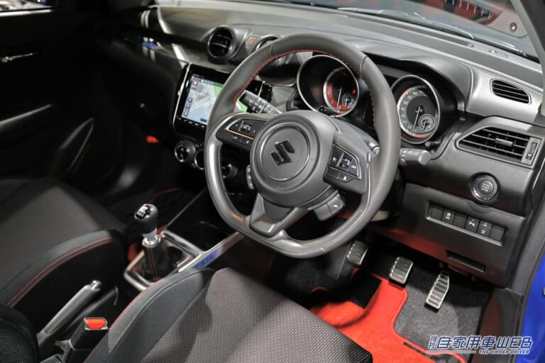 スズキ スイフトスポーツファイナルエディション|現行スイフトスポーツのファイナルモデル、実車を初披露〈ZC33S Final Edition〉【オートサロン2025】