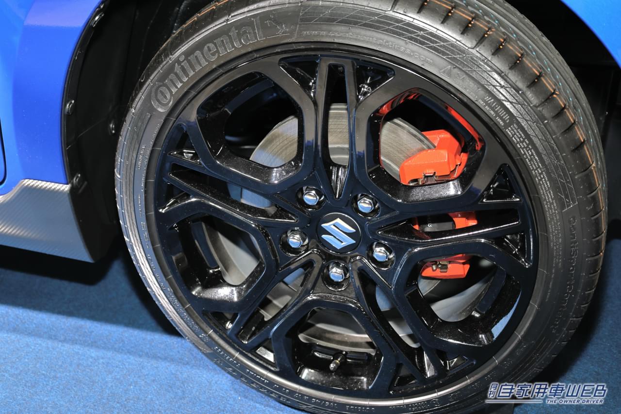 |現行スイフトスポーツのファイナルモデル、実車を初披露〈ZC33S Final Edition〉【オートサロン2025】