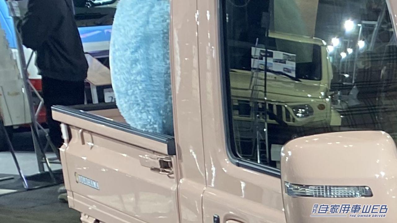 |「ち、ちいトラ…!」「可愛くてごめん」突然あらわれたジムニートラックに「めちゃ可愛」「欲しい」の声