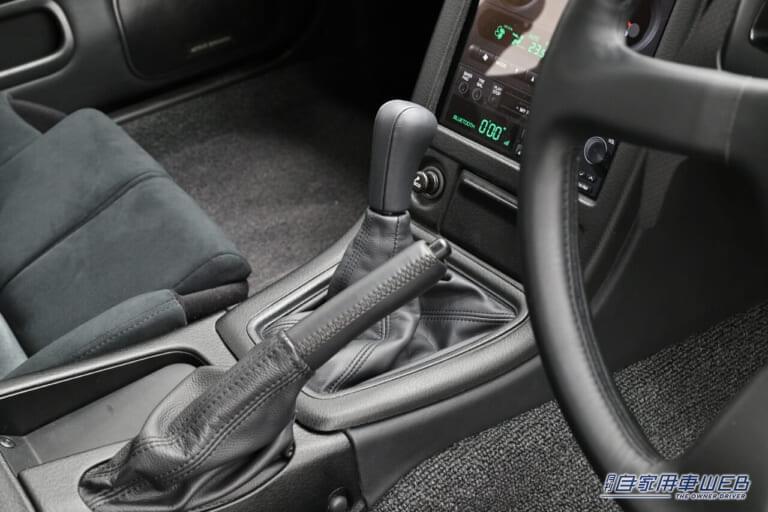 日産スカイラインGT-R(R32)EVコンバージョン|GT-RのEVコンバージョンモデル、鮮烈デビュー「伝説のクルマが電気自動車として復活!?」【オートサロン2025】