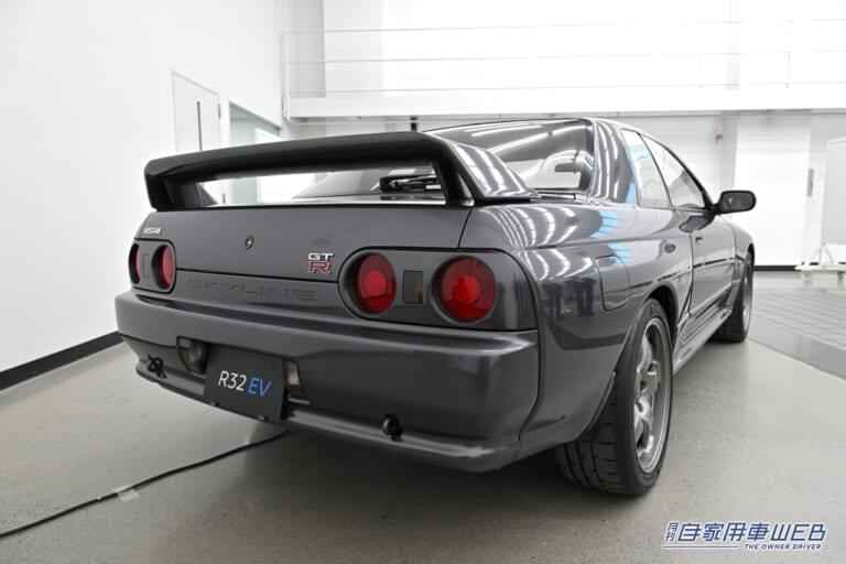 日産スカイラインGT-R(R32)EVコンバージョン|GT-RのEVコンバージョンモデル、鮮烈デビュー「伝説のクルマが電気自動車として復活!?」【オートサロン2025】